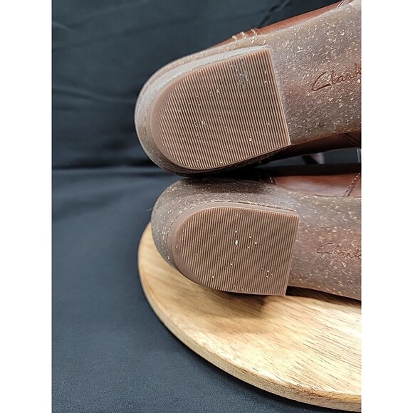Clarks Artisian Brown Leather Booties Lace Up Size 8M - Picture 9 of 11
